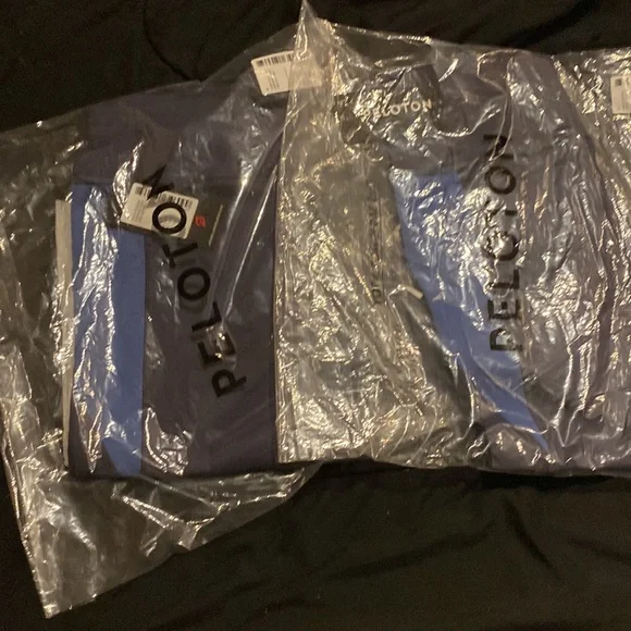 SU221 Peloton Essential Tulip Hem Leggings - Picture 3 of 3